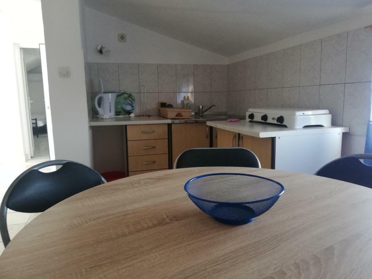 Apartmani Kovacic Murter Bagian luar foto